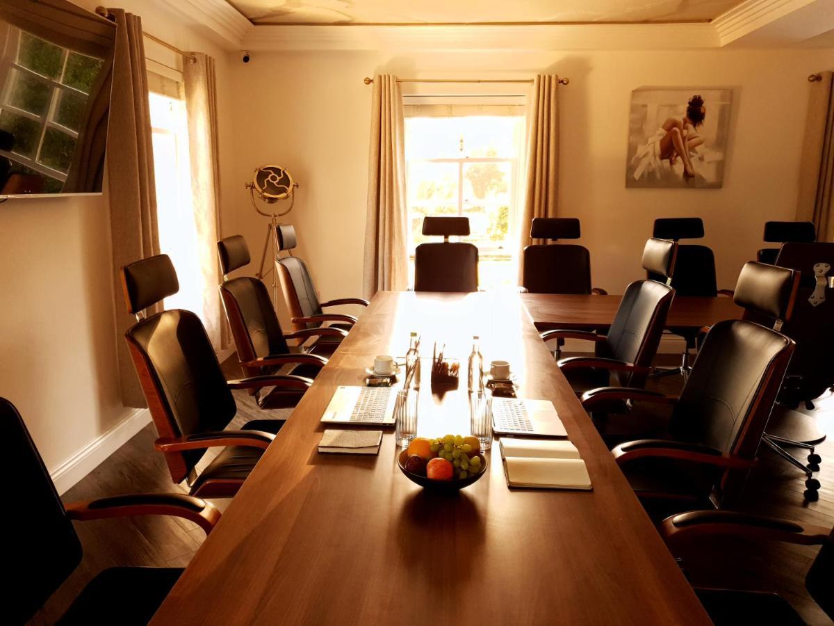 The Old Hall Hotel Coventry Extérieur photo