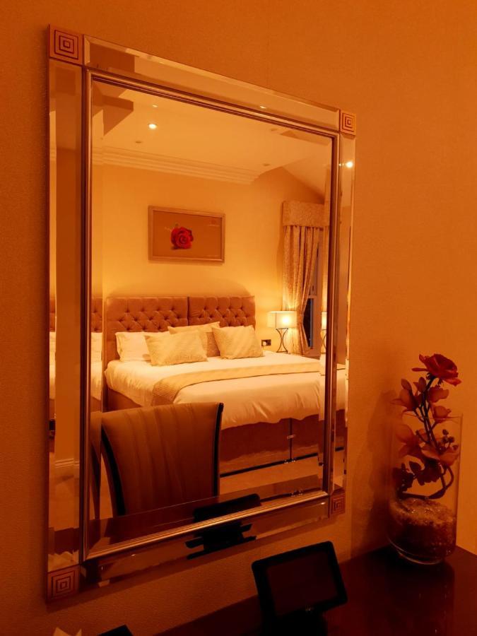 The Old Hall Hotel Coventry Extérieur photo